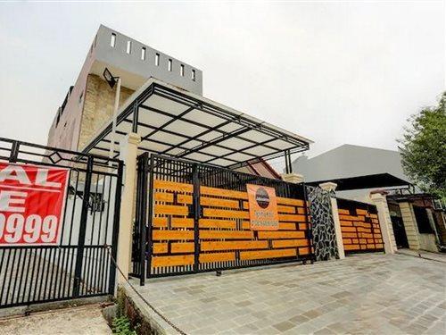 Jabusimo Syariah Redpartner Hotel Jakarta Exterior photo
