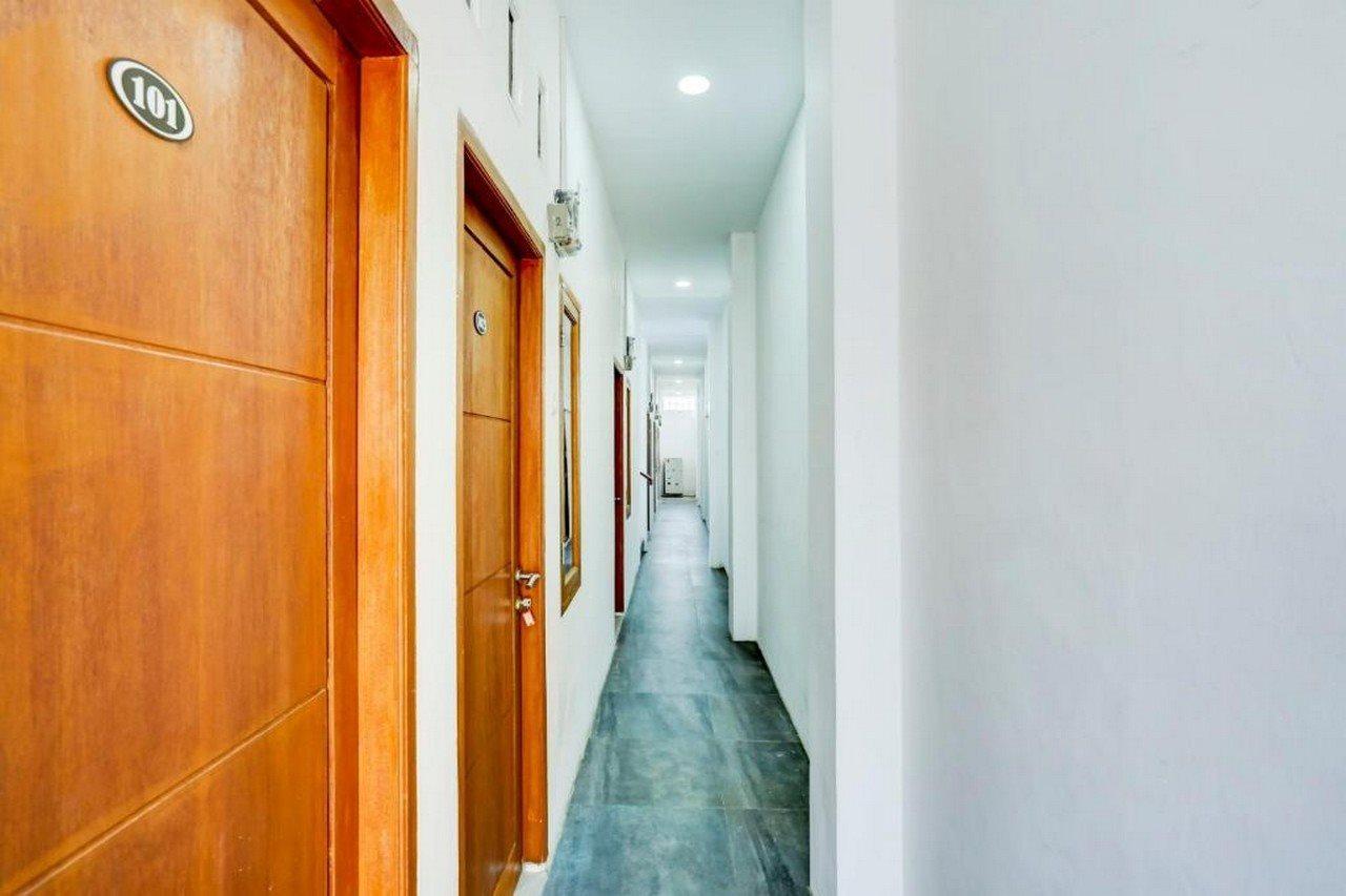 Jabusimo Syariah Redpartner Hotel Jakarta Exterior photo